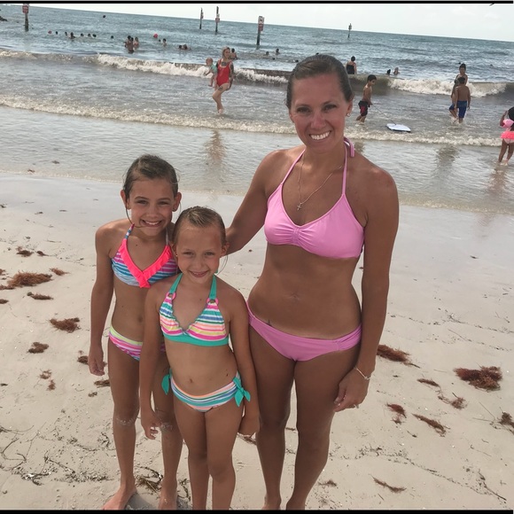 Meet your Posher, Jennifer - Picture 1 of 2